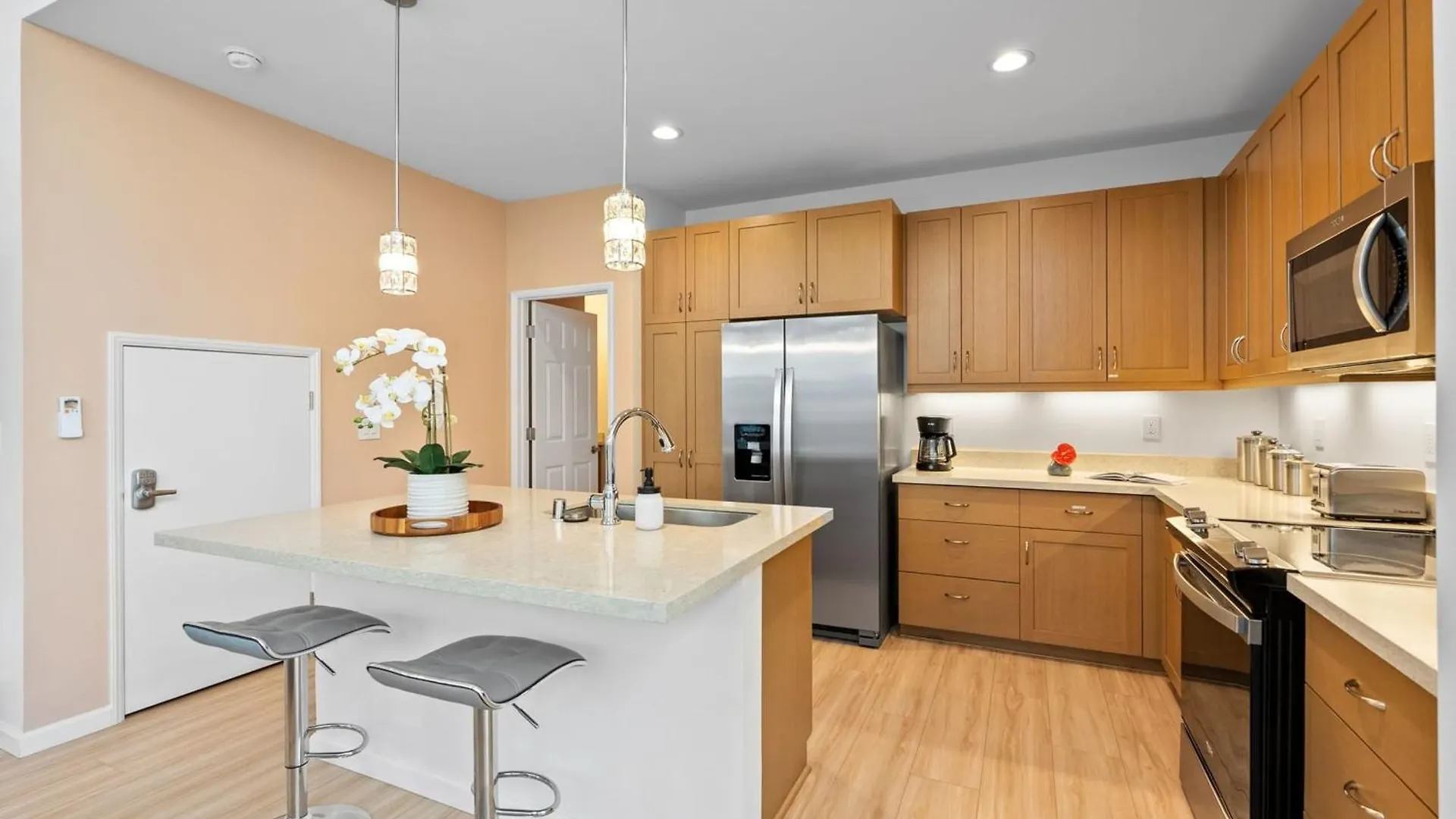 Ocean Escape By Avantstay 10 Min To Makaha Beach Brand New Ocean Views Waianae Vakantiehuis